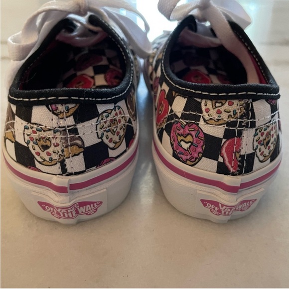 Vans Kids' Donut pattern Checkered Sneakers with Pink and White - Picture 7 of 13